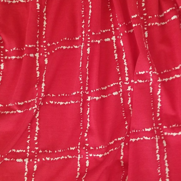 Small Lularoe Madison - Picture 2 of 2